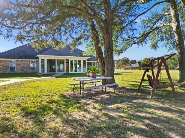 649 County Road 3009, Frankston, TX 75763