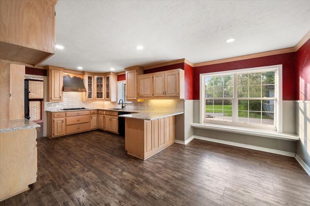 1445 Oaklawn Drive, Corsicana, TX 75110