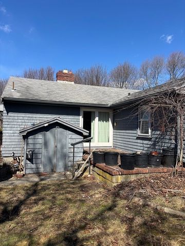 2 Savin Road, Wakefield, MA 01880