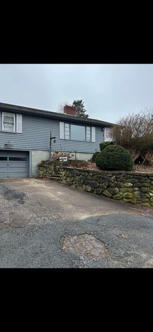 2 Savin Road, Wakefield, MA 01880