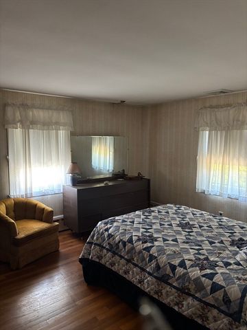 2 Savin Road, Wakefield, MA 01880