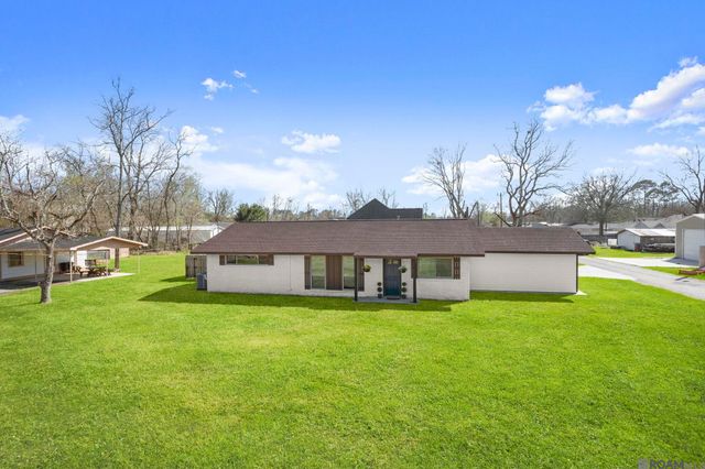 12258 Pete Sanchez Rd, Gonzales, LA 70737