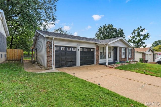 2414 Crestline Drive, St Louis, MO 63129