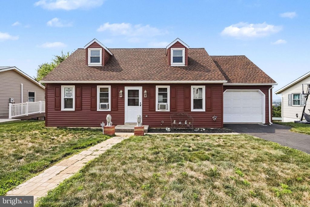355 VISTA DR, Ephrata, PA 17522
