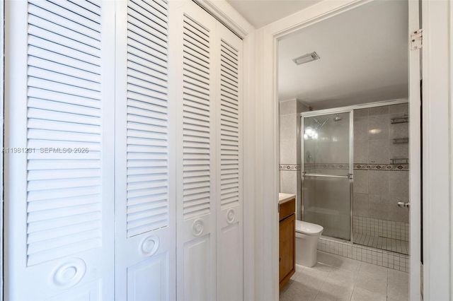 18071 Biscayne Blvd 402, Aventura, FL 33160