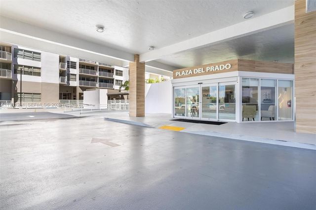 18071 Biscayne Blvd 402, Aventura, FL 33160