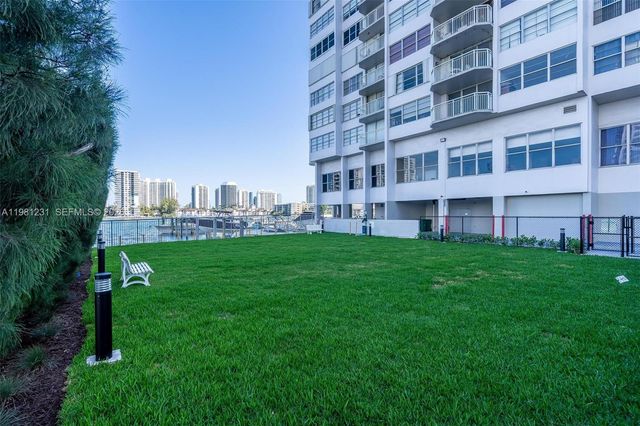 18071 Biscayne Blvd 402, Aventura, FL 33160