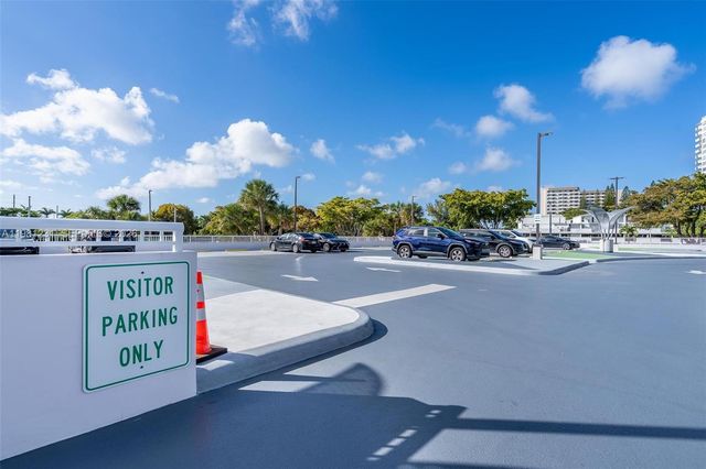 18071 Biscayne Blvd 402, Aventura, FL 33160