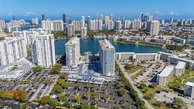 18071 Biscayne Blvd 402, Aventura, FL 33160