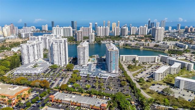 18071 Biscayne Blvd 402, Aventura, FL 33160