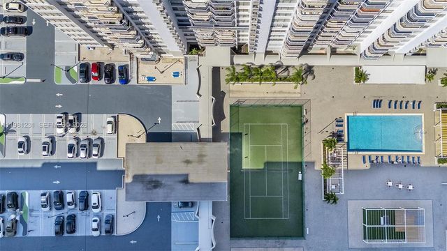 18071 Biscayne Blvd 402, Aventura, FL 33160