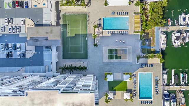 18071 Biscayne Blvd 402, Aventura, FL 33160