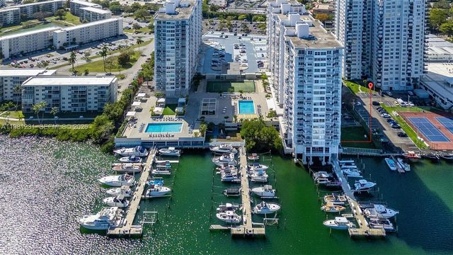 18071 Biscayne Blvd 402, Aventura, FL 33160