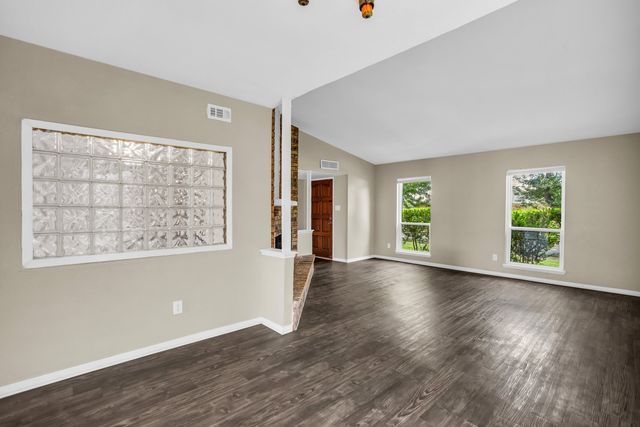 1917 Vine Drive, Garland, TX 75040