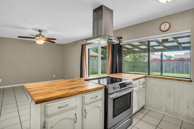 1917 Vine Drive, Garland, TX 75040