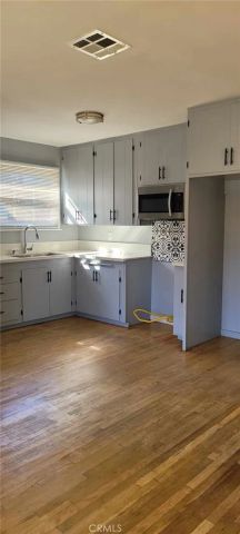 8503 Newcastle Avenue, Northridge, CA 91325