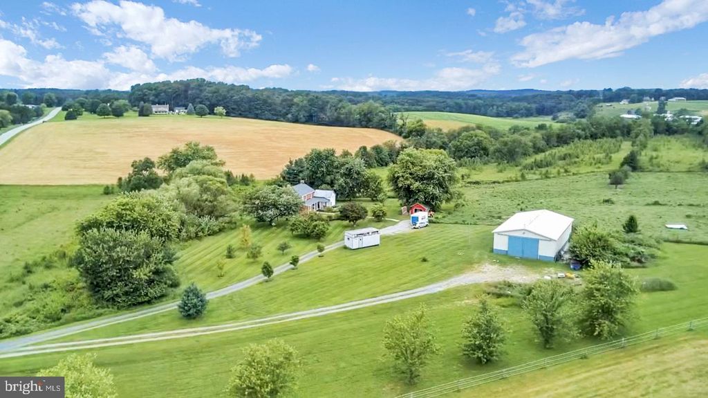 2100 BLACKS SCHOOL HOUSE RD, Taneytown, MD 21787