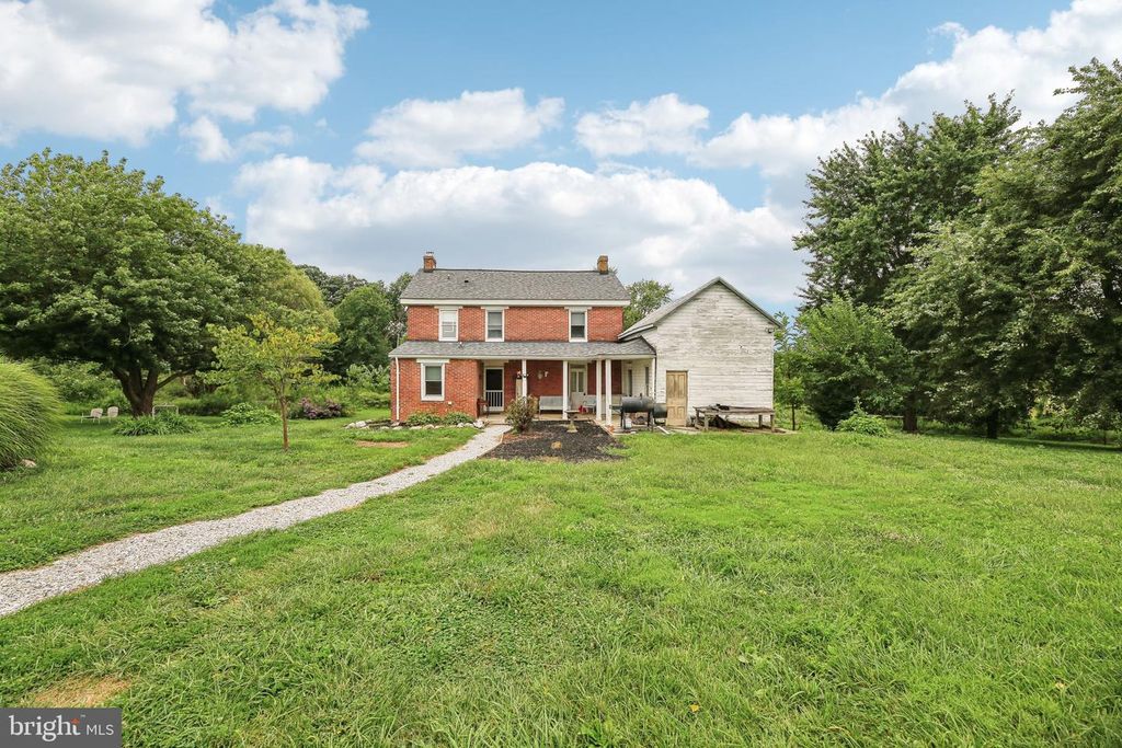 2100 BLACKS SCHOOL HOUSE RD, Taneytown, MD 21787