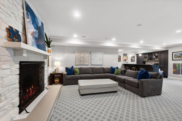 1482 Edgewood Lane, Winnetka, IL 60093
