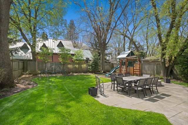 1482 Edgewood Lane, Winnetka, IL 60093