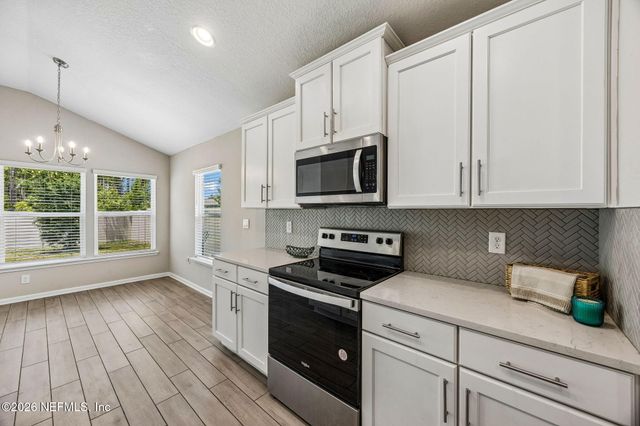 65908 EDGEWATER Drive, Yulee, FL 32097