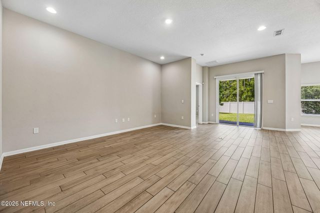 65908 EDGEWATER Drive, Yulee, FL 32097