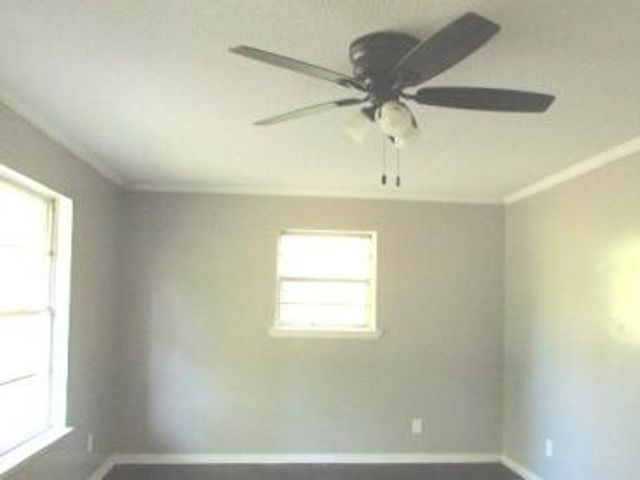 8 Taylor Street, Rossville, GA 30741