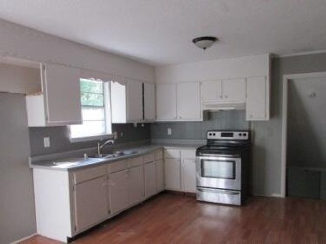 8 Taylor Street, Rossville, GA 30741