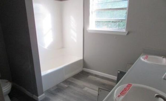 8 Taylor Street, Rossville, GA 30741