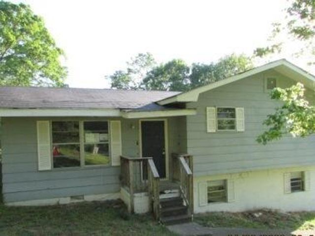 8 Taylor Street, Rossville, GA 30741