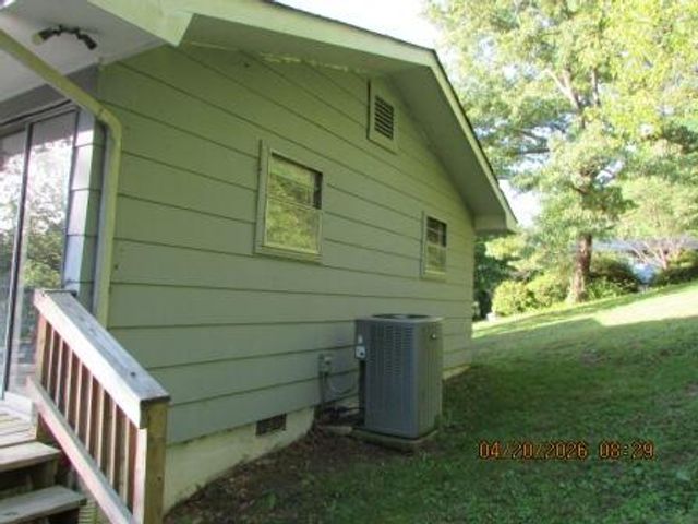 8 Taylor Street, Rossville, GA 30741