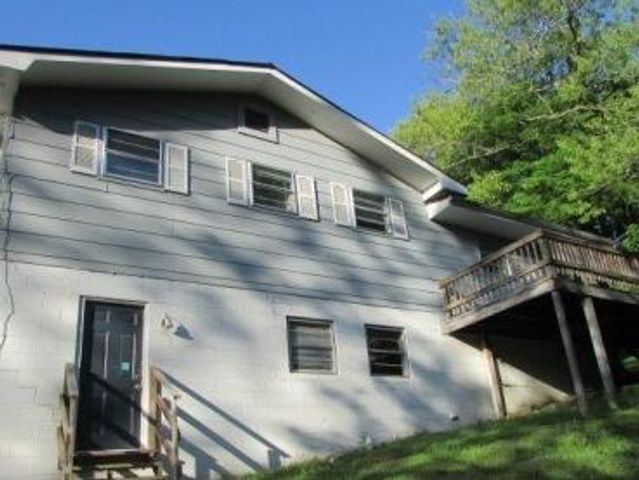 8 Taylor Street, Rossville, GA 30741