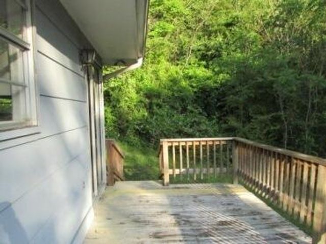 8 Taylor Street, Rossville, GA 30741