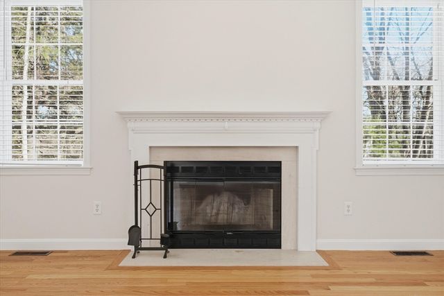 14 Amberville, North Andover, MA 01845