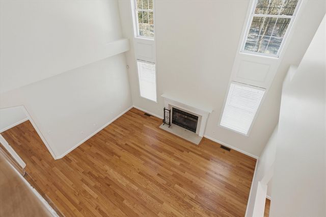 14 Amberville, North Andover, MA 01845