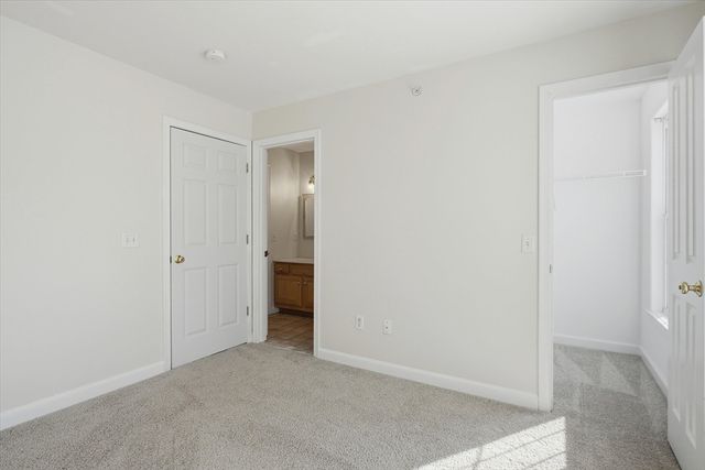 14 Amberville, North Andover, MA 01845