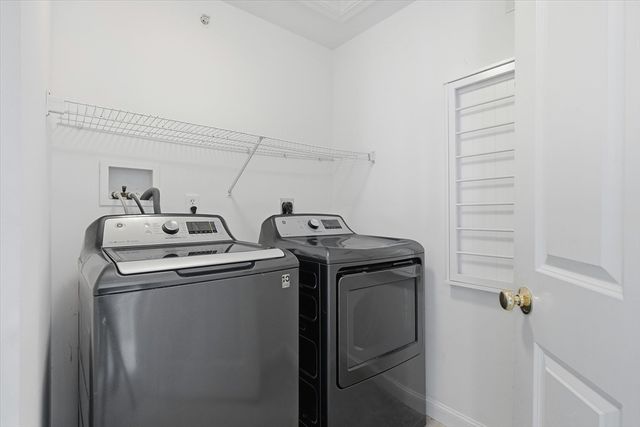 14 Amberville, North Andover, MA 01845