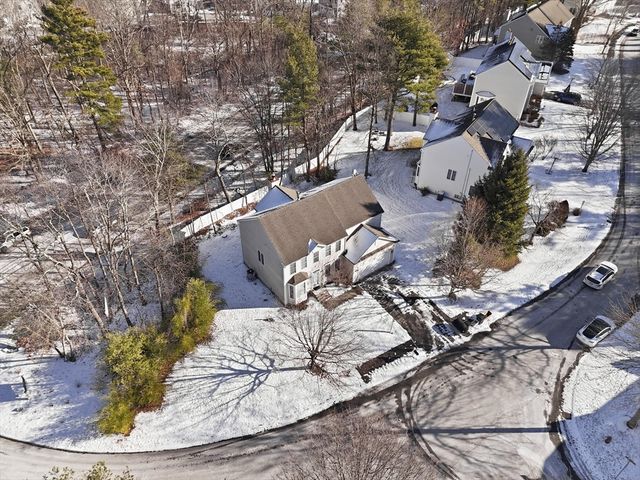 14 Amberville, North Andover, MA 01845