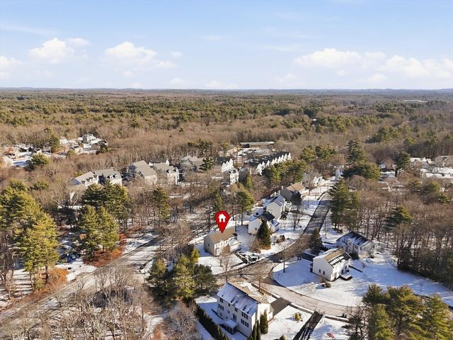 14 Amberville, North Andover, MA 01845