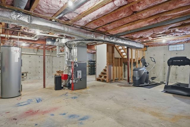 14 Amberville, North Andover, MA 01845