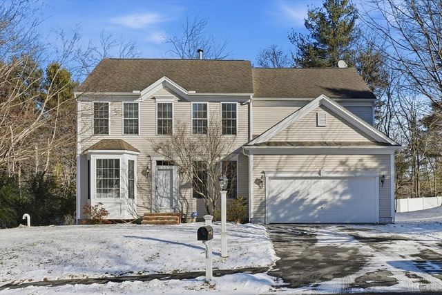 14 Amberville, North Andover, MA 01845
