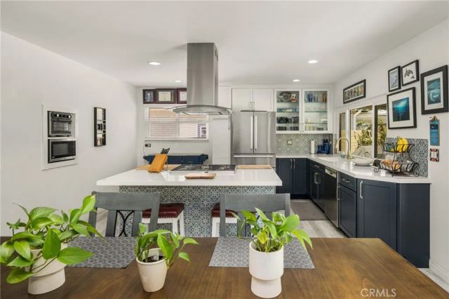 2221 E Viking, Anaheim, CA 92806