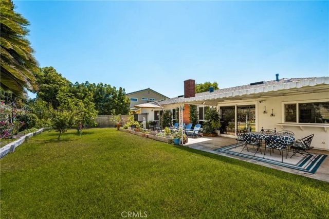 2221 E Viking, Anaheim, CA 92806