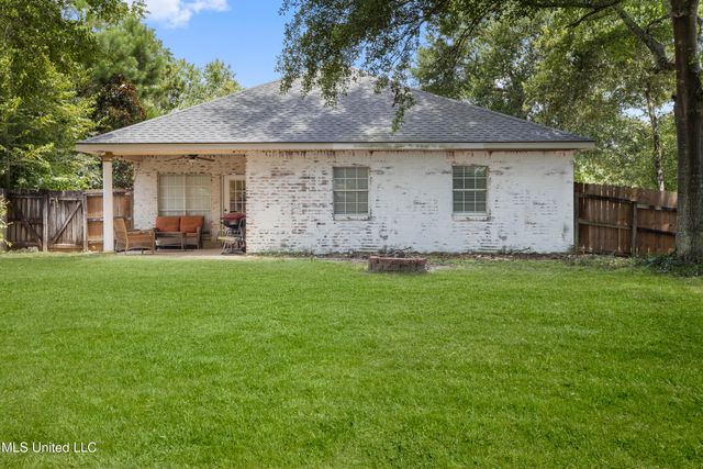 969 Laa La Way, Diamondhead, MS 39525