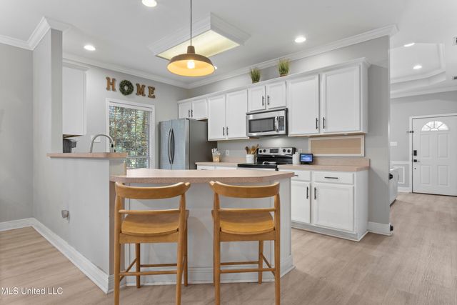 969 Laa La Way, Diamondhead, MS 39525