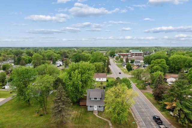 410 5th Avenue SE, Milaca, MN 56353