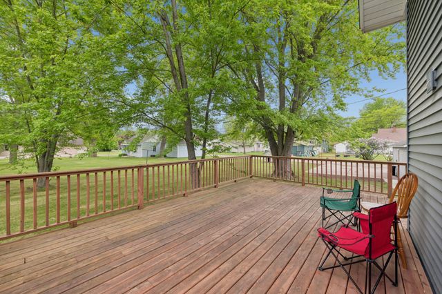 410 5th Avenue SE, Milaca, MN 56353