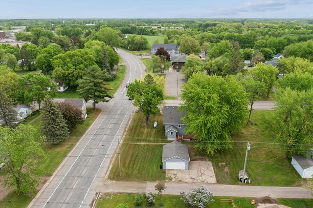 410 5th Avenue SE, Milaca, MN 56353