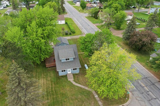 410 5th Avenue SE, Milaca, MN 56353