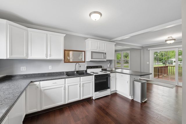 410 5th Avenue SE, Milaca, MN 56353